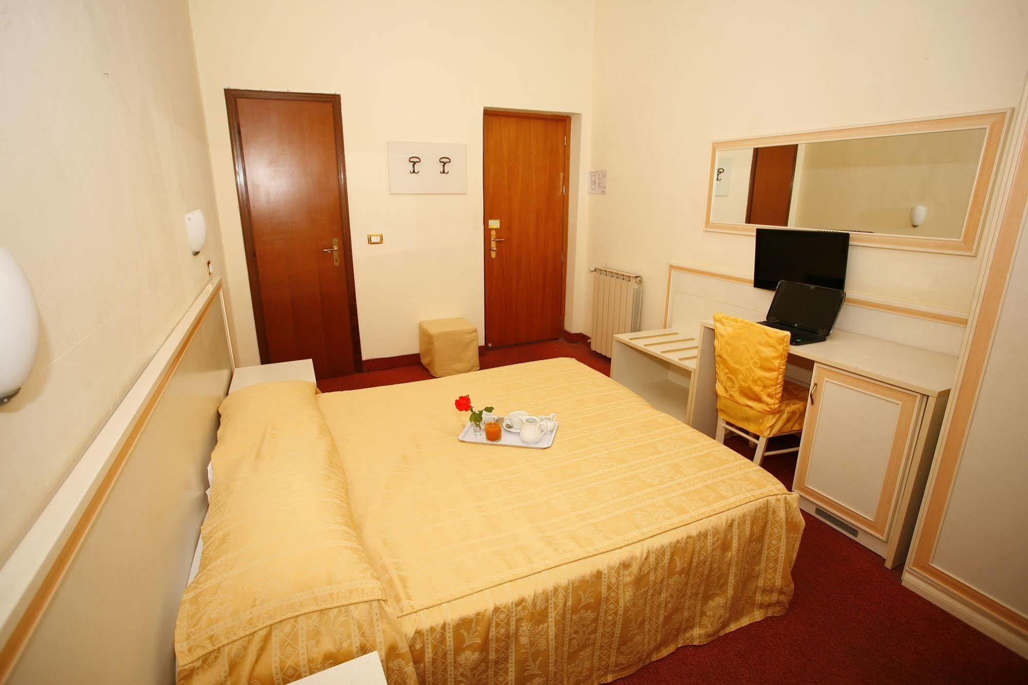 Hotel Adler Mediolan Zewnętrze zdjęcie